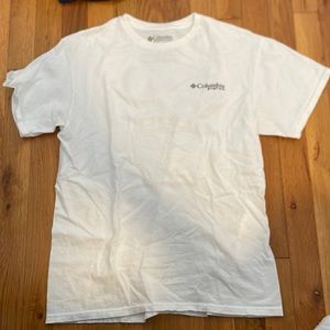Columbia men’s medium tee